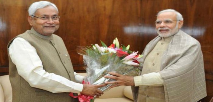 बिहार के मुख्यमंत्री के रूप में छठी बार नीतीश कुमार ने ली शपथ