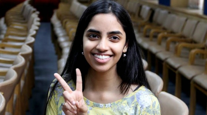 जानिए पीएम नरेंद्र मोदी से क्यों प्रभावित है बारहवीं सीबीएसई टॉपर रक्षा गोपाल?