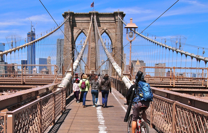 10 Astonishing & Shocking Facts About Brooklyn Bridge
