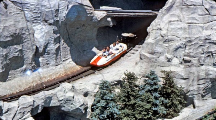 15 Tragic Disneyland Deaths In Recent History