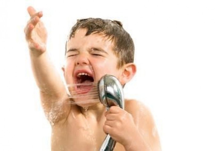5 Reasons Why We Humans Sing in Shower